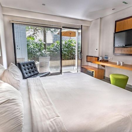 Zen Rooms Kuta Beach Poppies Lane Exterior foto