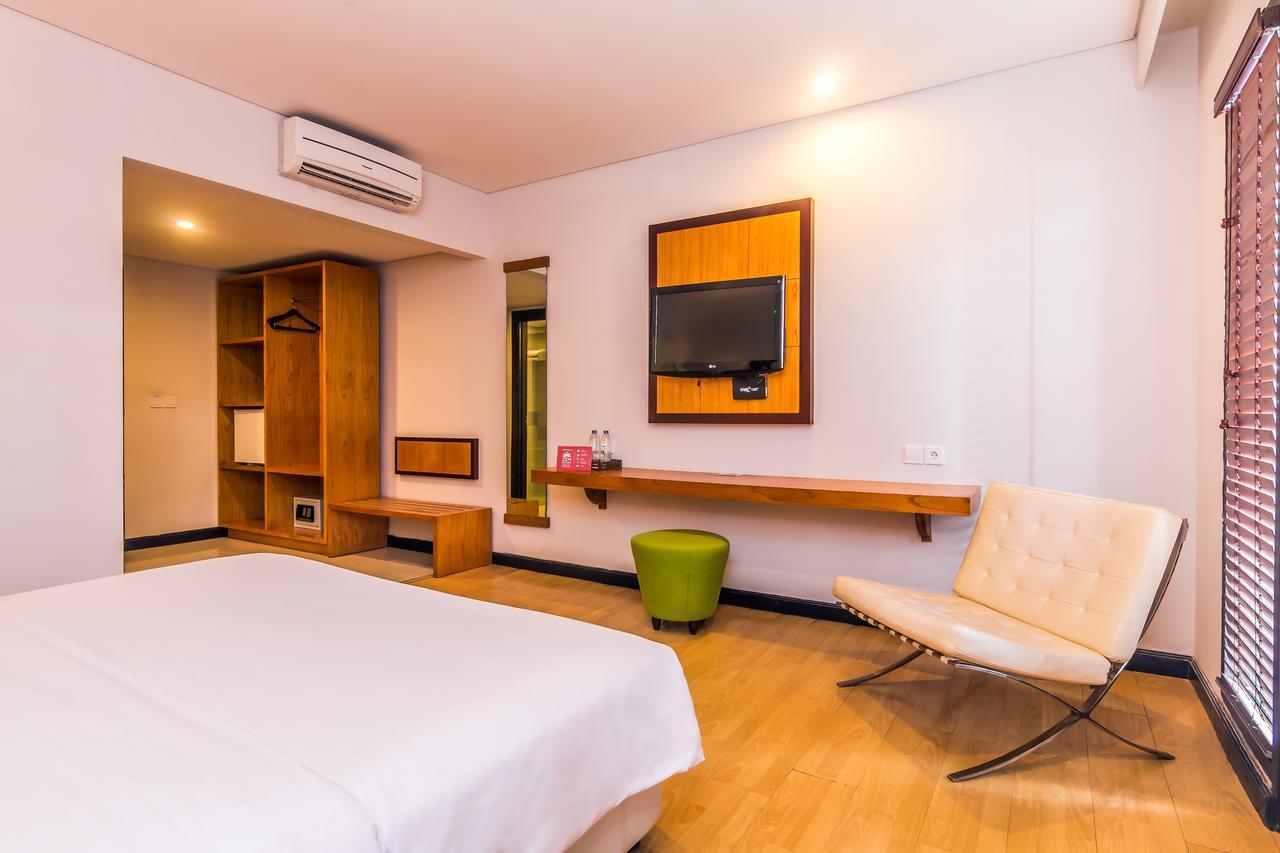 Zen Rooms Kuta Beach Poppies Lane Exterior foto